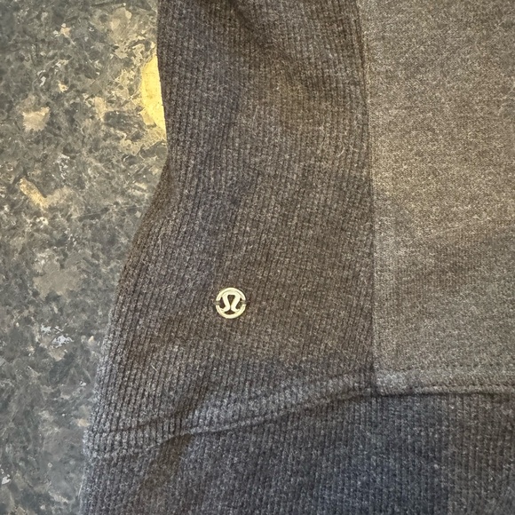Lululemon Radiant Jacket Heathered Black - Picture 11 of 14